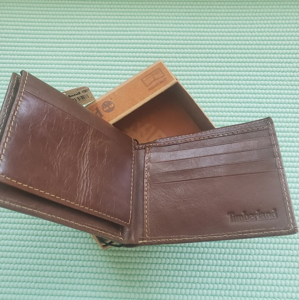 Timberland Passcase Wallet Dakota Leather Dark Brown